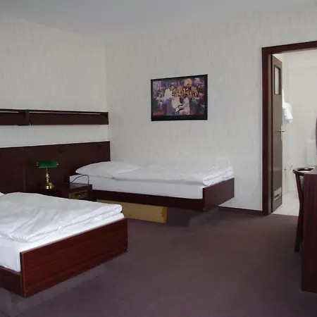 Garbsener Schweiz 3*