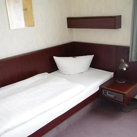 Garbsener Schweiz 3* Гарбсен