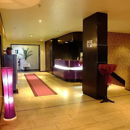 Garbsener Schweiz Отель Гарбсен