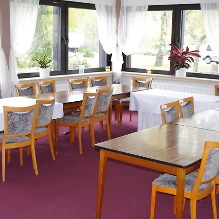 Garbsener Schweiz Отель Гарбсен