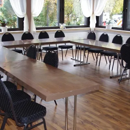 Отель Garbsener Schweiz 3*